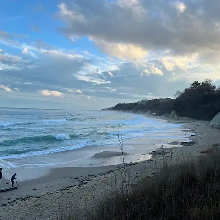 شقة Black Sea Breeze No 3 *