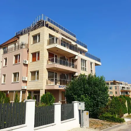 Black Sea Breeze No 3 Апартаменты